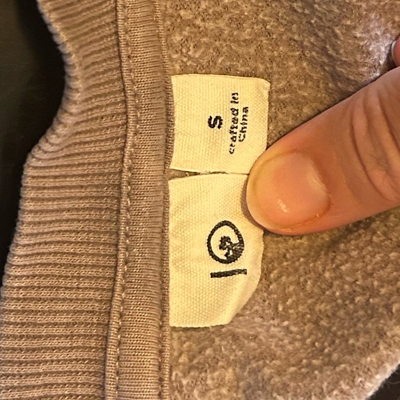 Purple crew neck sweater small - Picture 2 of 2